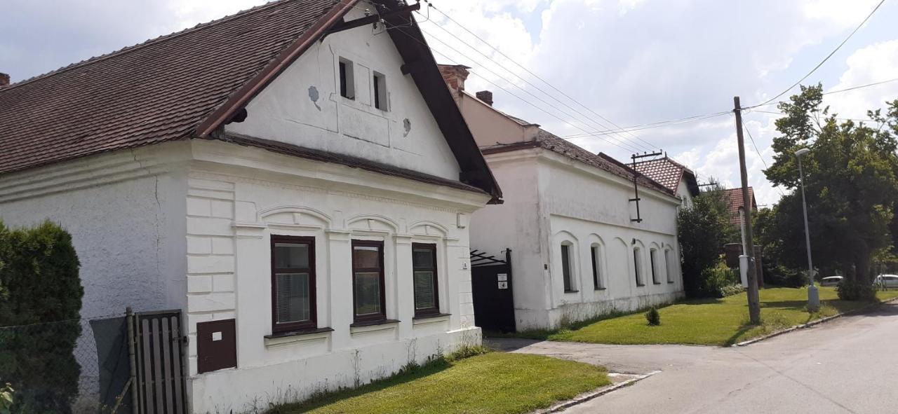Farma Macas Villa Lázně Bohdaneč Kültér fotó