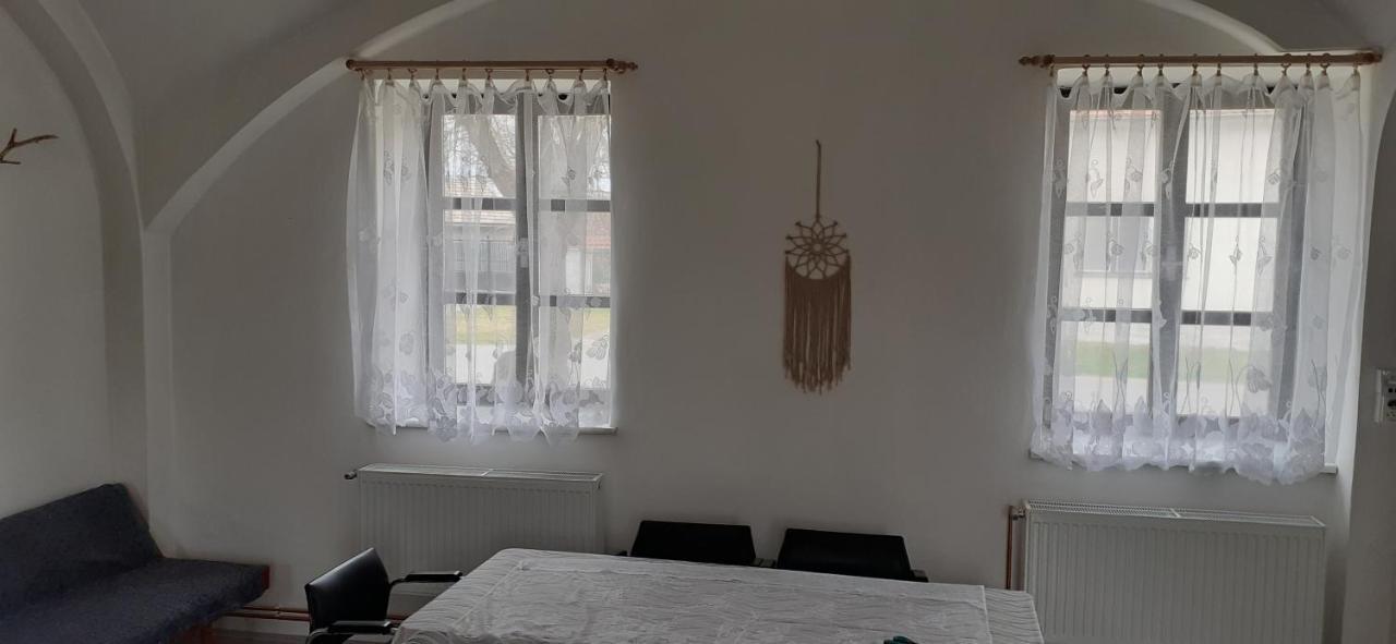 Farma Macas Villa Lázně Bohdaneč Kültér fotó
