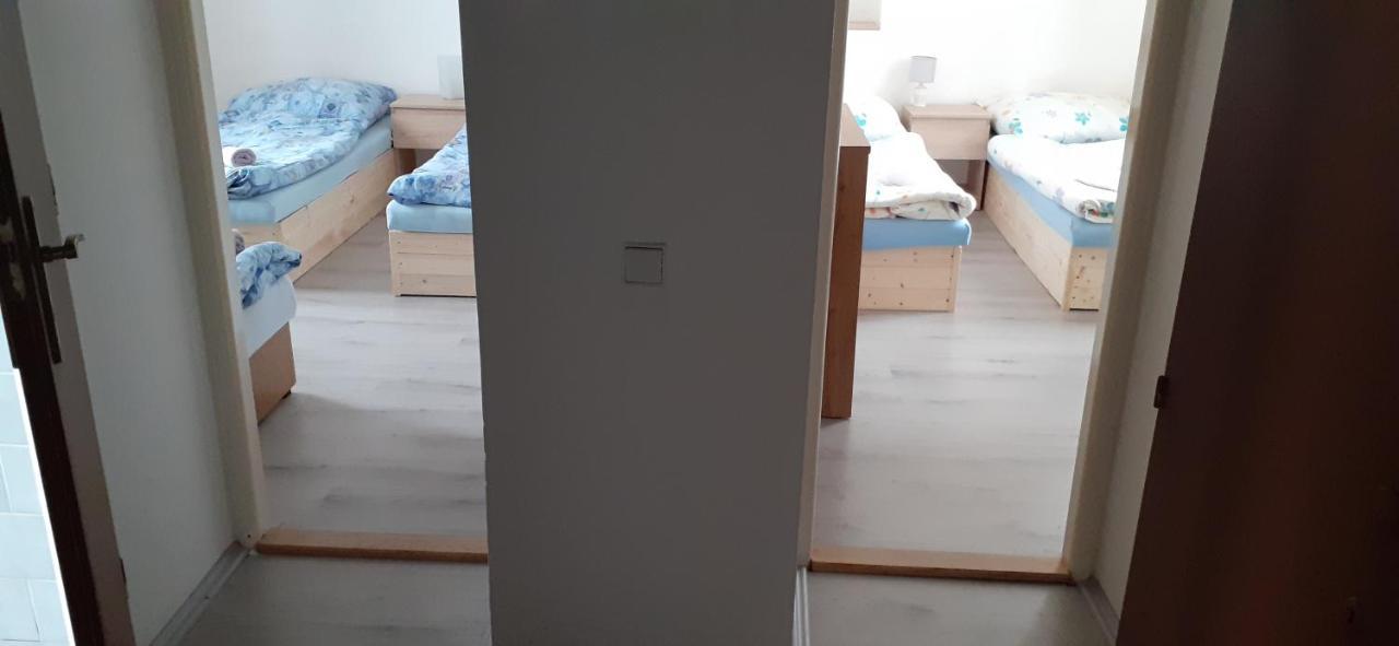 Farma Macas Villa Lázně Bohdaneč Kültér fotó